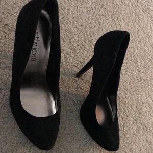 Cathy Jean Black Pumps Size 7